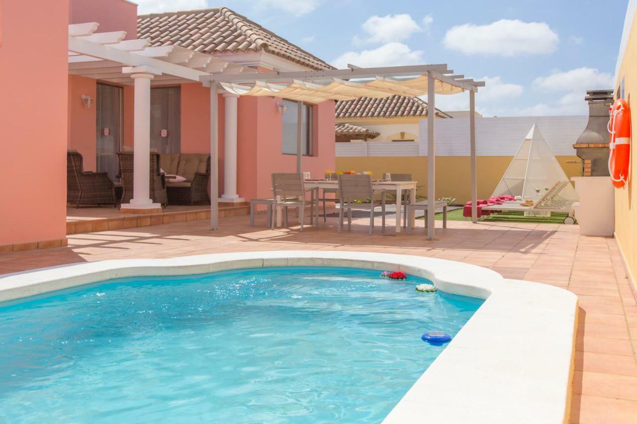 Villa Bella Lucia 3. Piscina Climatizada, Wifi, Bbq. Corralejo Eksteriør bilde
