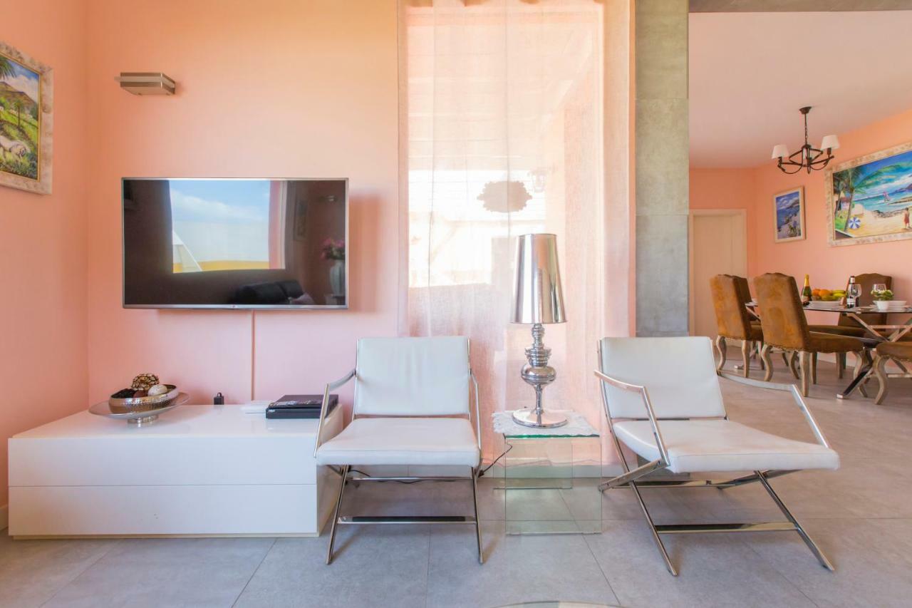 Villa Bella Lucia 3. Piscina Climatizada, Wifi, Bbq. Corralejo Eksteriør bilde