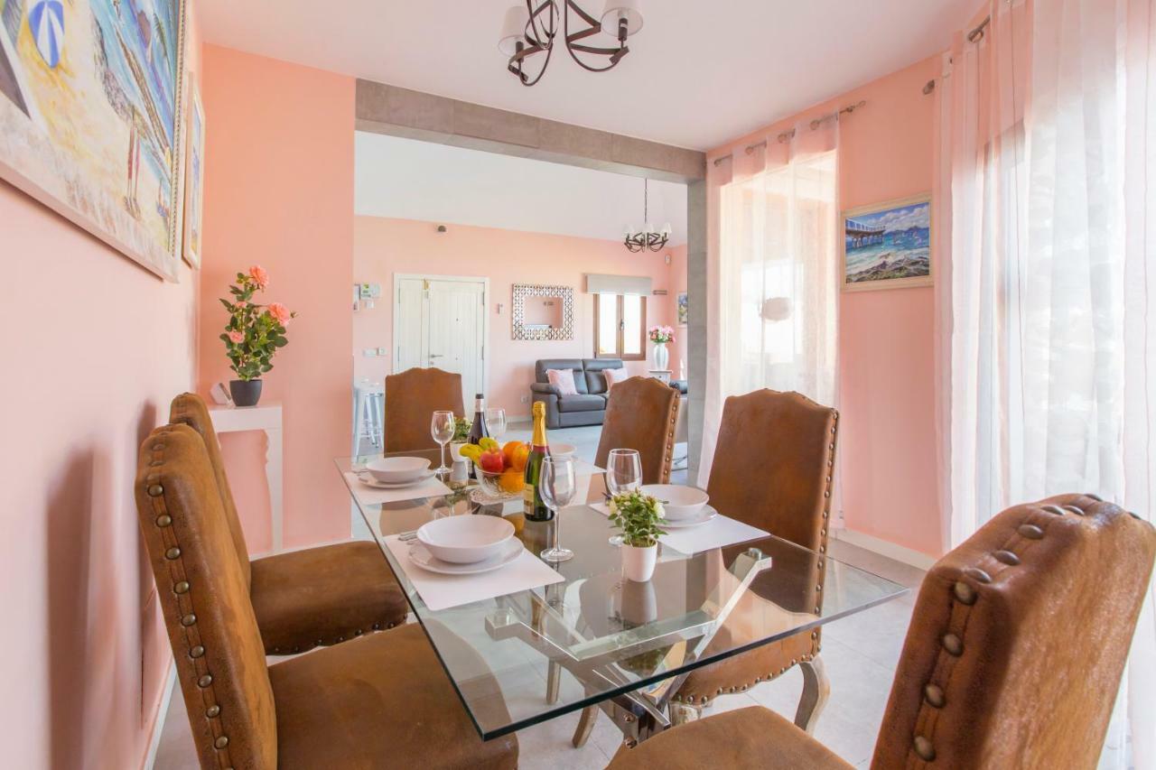 Villa Bella Lucia 3. Piscina Climatizada, Wifi, Bbq. Corralejo Eksteriør bilde
